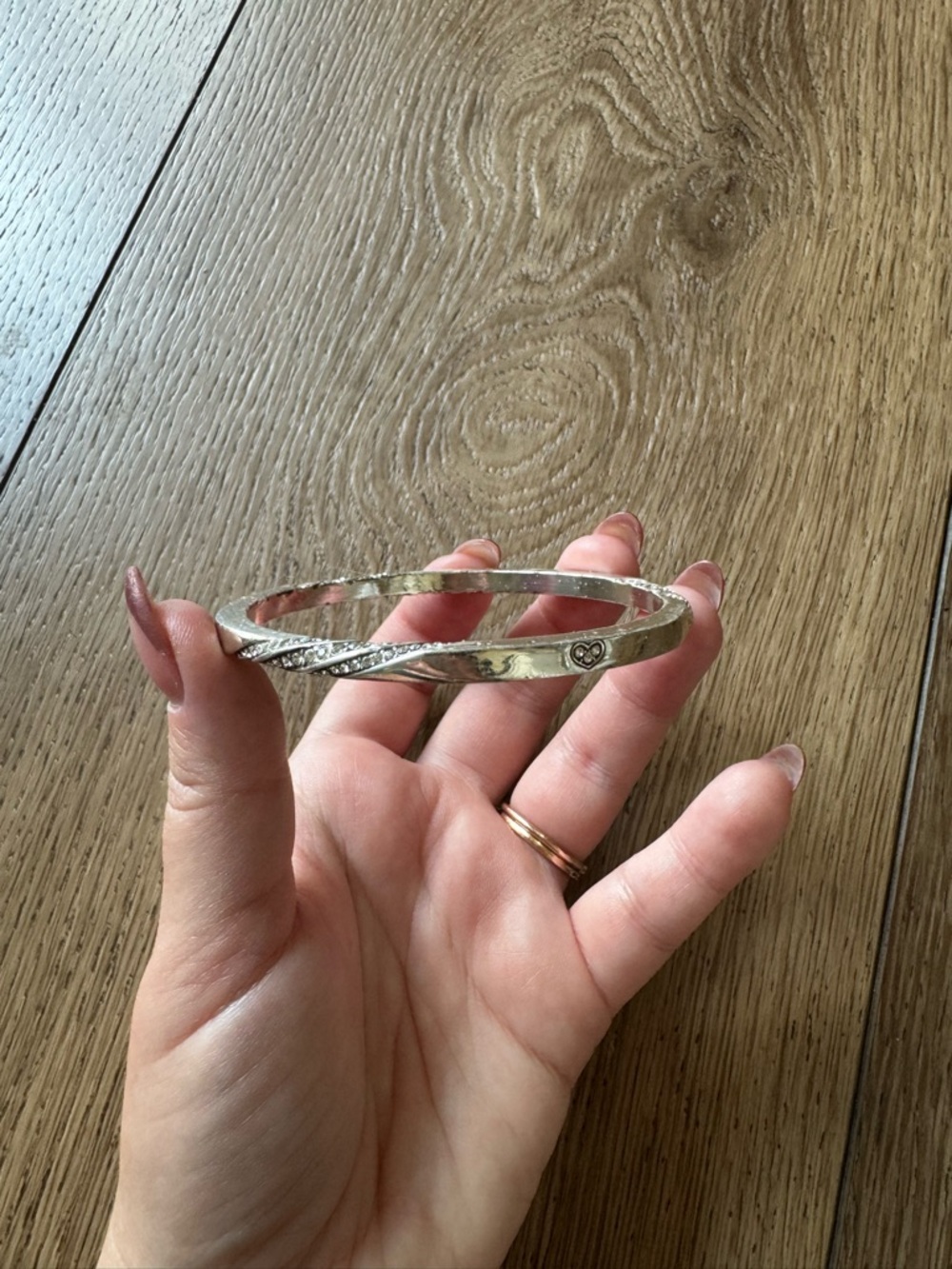 Y2K Brighton Eternity Knot Bangle Silver